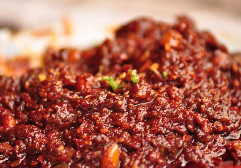 企業(yè)想要的辣椒醬灌裝機生產(chǎn)線是怎樣的？